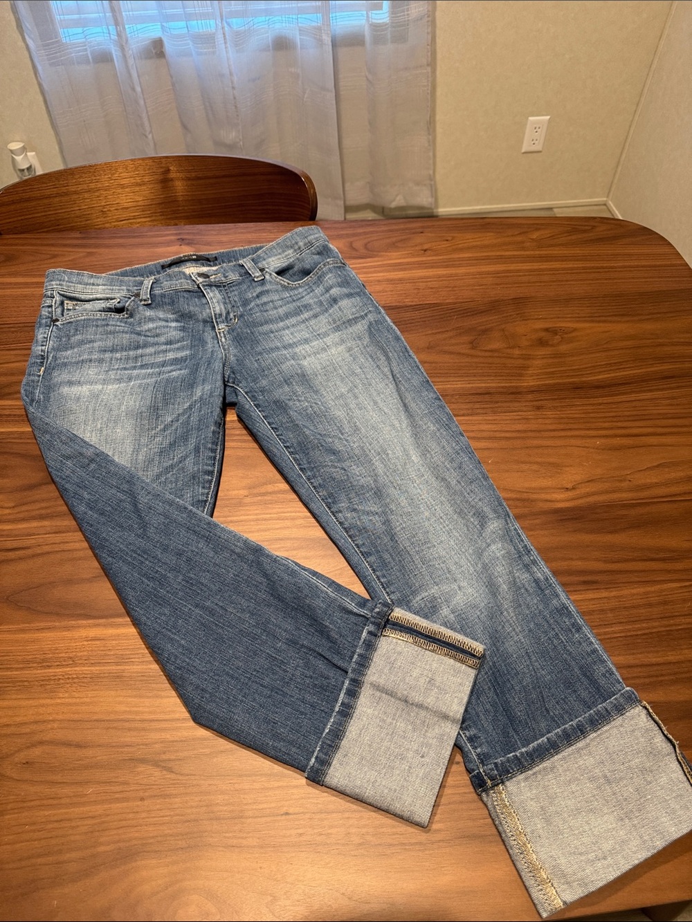 Joe’s jeans cuffed crop